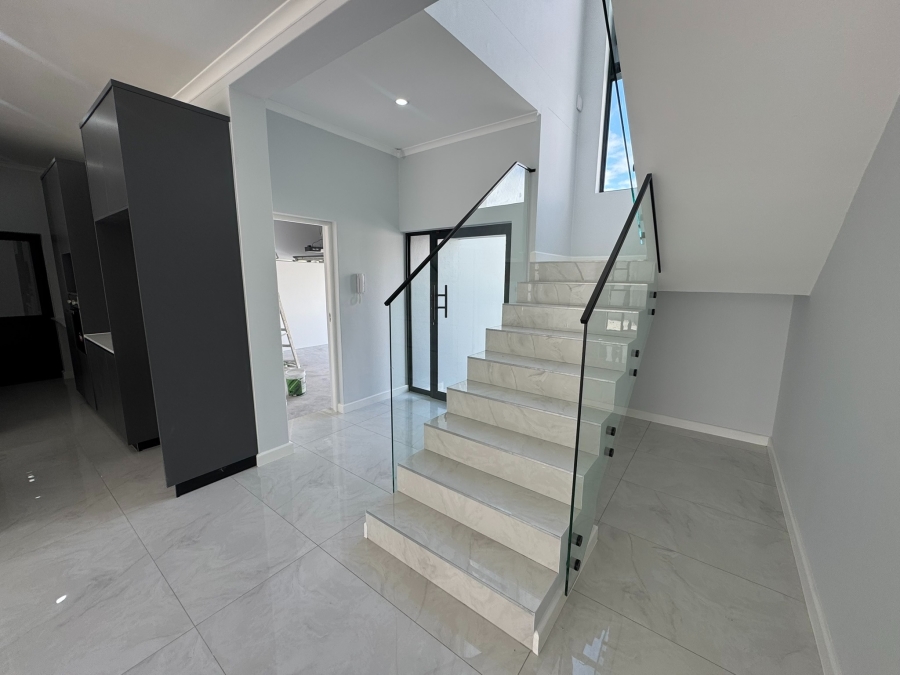 4 Bedroom Property for Sale in Sandown Western Cape